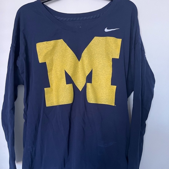 Nike Tops - Nike University of Michigan Wolverines Long Sleeve Shirt